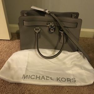 Michael Kors Large Saffiano Hamilton