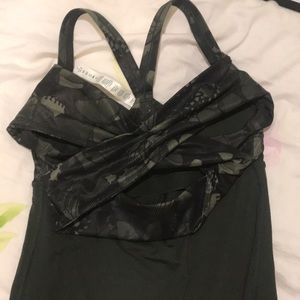 NEW lululemon top