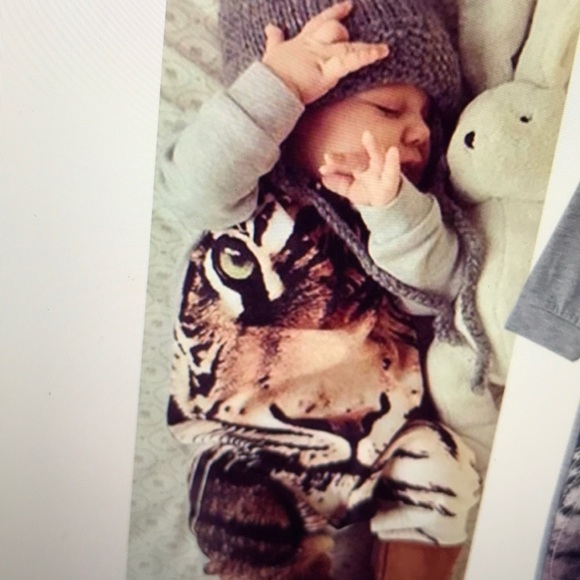Tiger baby onesie - Picture 2 of 2