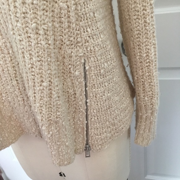 Price drop! Moth V Neck sweater Anthro - Picture 3 of 3