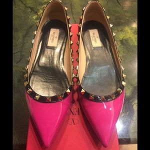 PInk & Black Valentino Size 40 flats