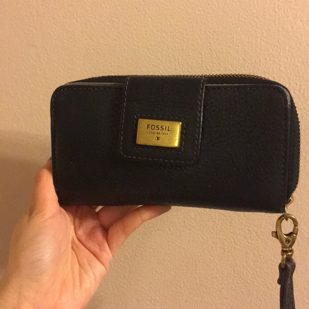 Fossil Wristlet