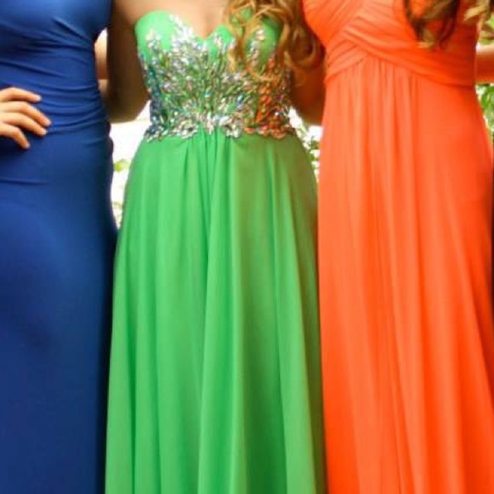Beautiful Beaded Geen Prom Dress