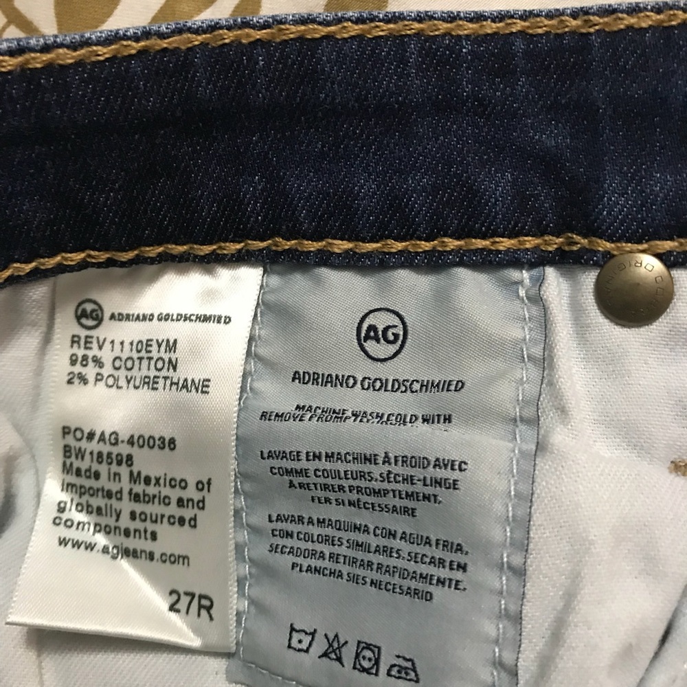 AG Jeans NWT size 27