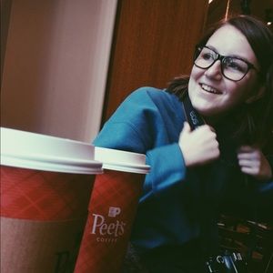 Meet your Posher, Emry
