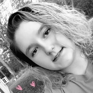 Meet your Posher, Jade