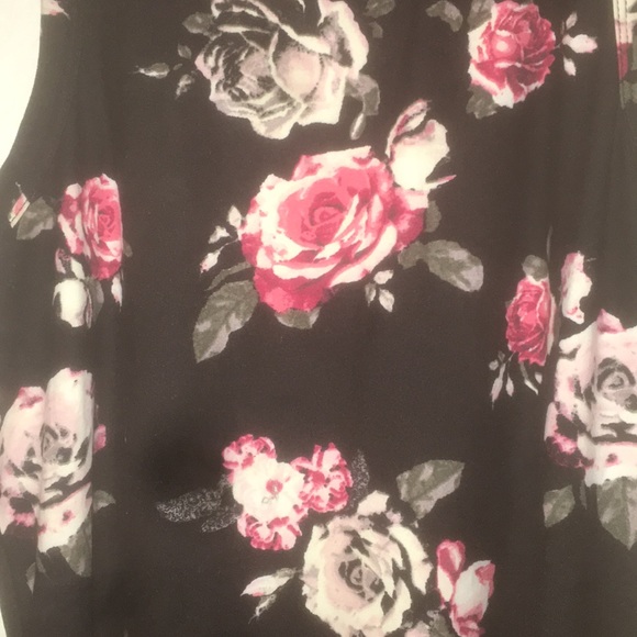 Bodycon Floral Dress - Picture 3 of 3