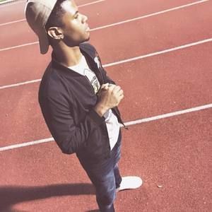 Meet your Posher, Carson