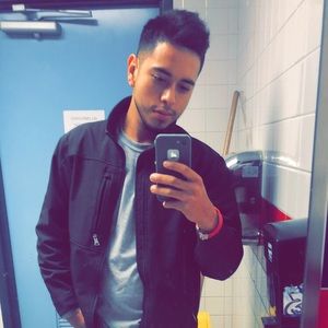 Meet your Posher, Eduardo