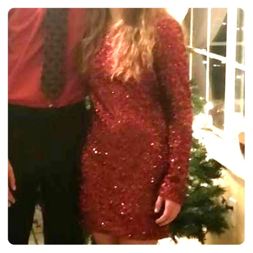 Perfect for Christmas and New Years parties! ❤️