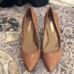 Pointed toe BCBG dark tan shoes