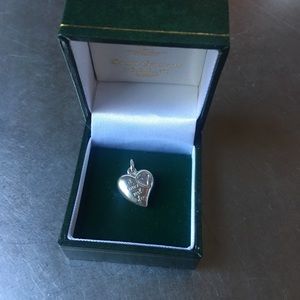 18 carat White Gold Heart Pendant Necklace Charm