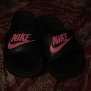 Nike slides