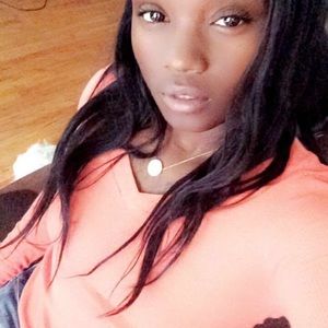 Meet your Posher, Jasmine