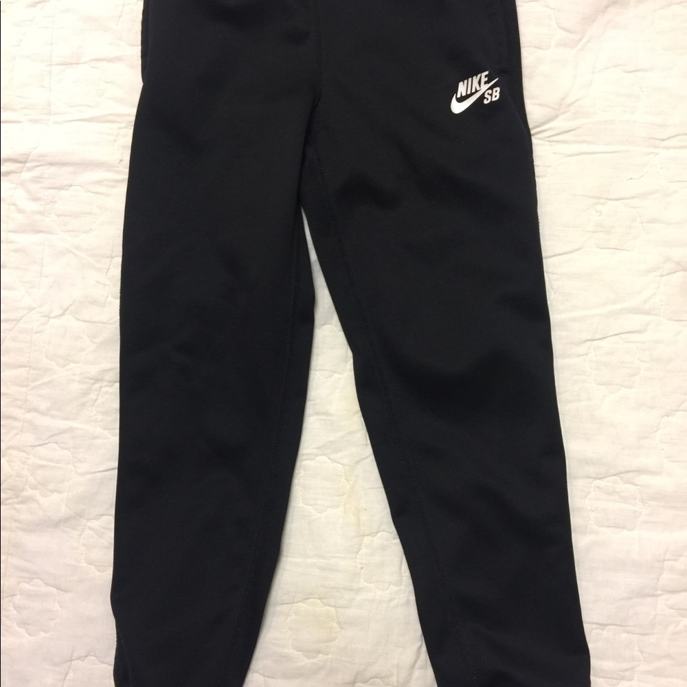 Black Nike SB sweat pants size small.