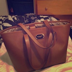 🚨Michael Kors small tan tote