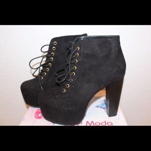 Women boots