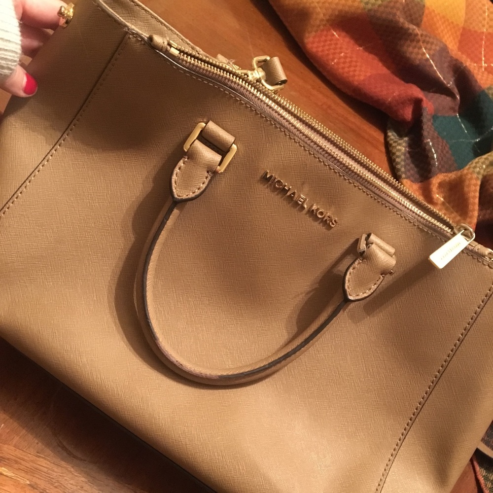 Michael Kors Beige Purse