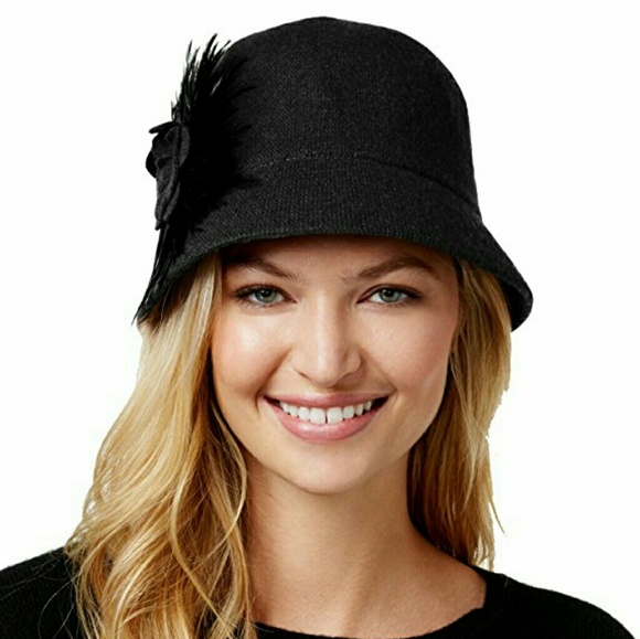 august accessories hats