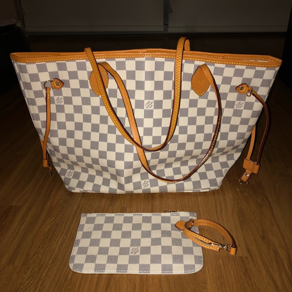 Medium Tote Handbag