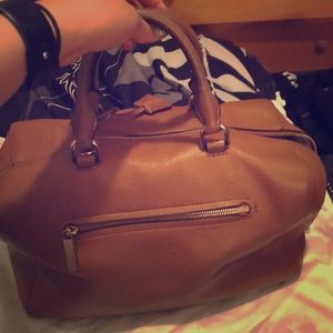 🚨Micheal Kors tan Kirby