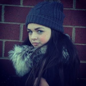 Meet your Posher, Hailey