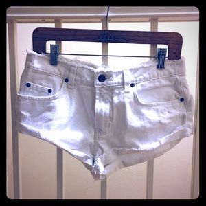 White denim short