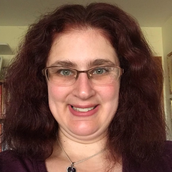 Meet your Posher, Melissa - Picture 1 of 1