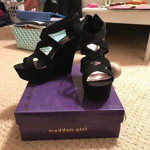 Black Madden Girl Wedges
