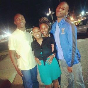 Meet your Posher, Dee