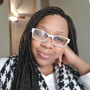 Meet your Posher, Kimberly