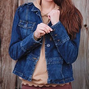 American Eagle Denim Jacket. Large.
