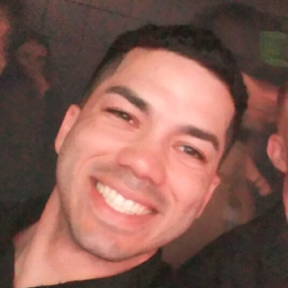 Meet your Posher, Carlos