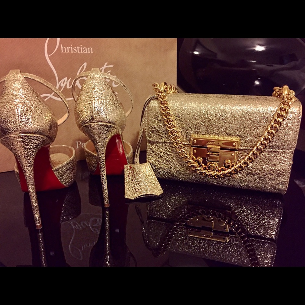 Sharing 💋Not for sale