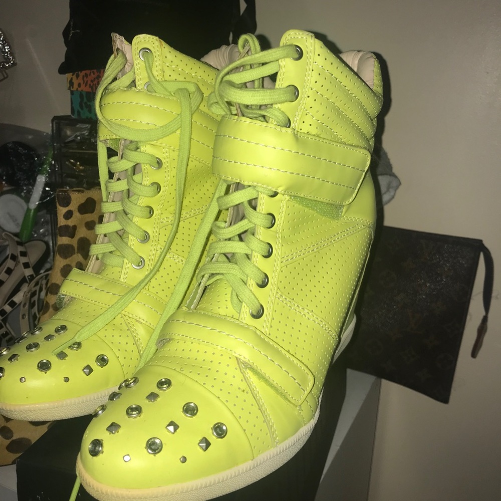 Boutique 9 sneaker