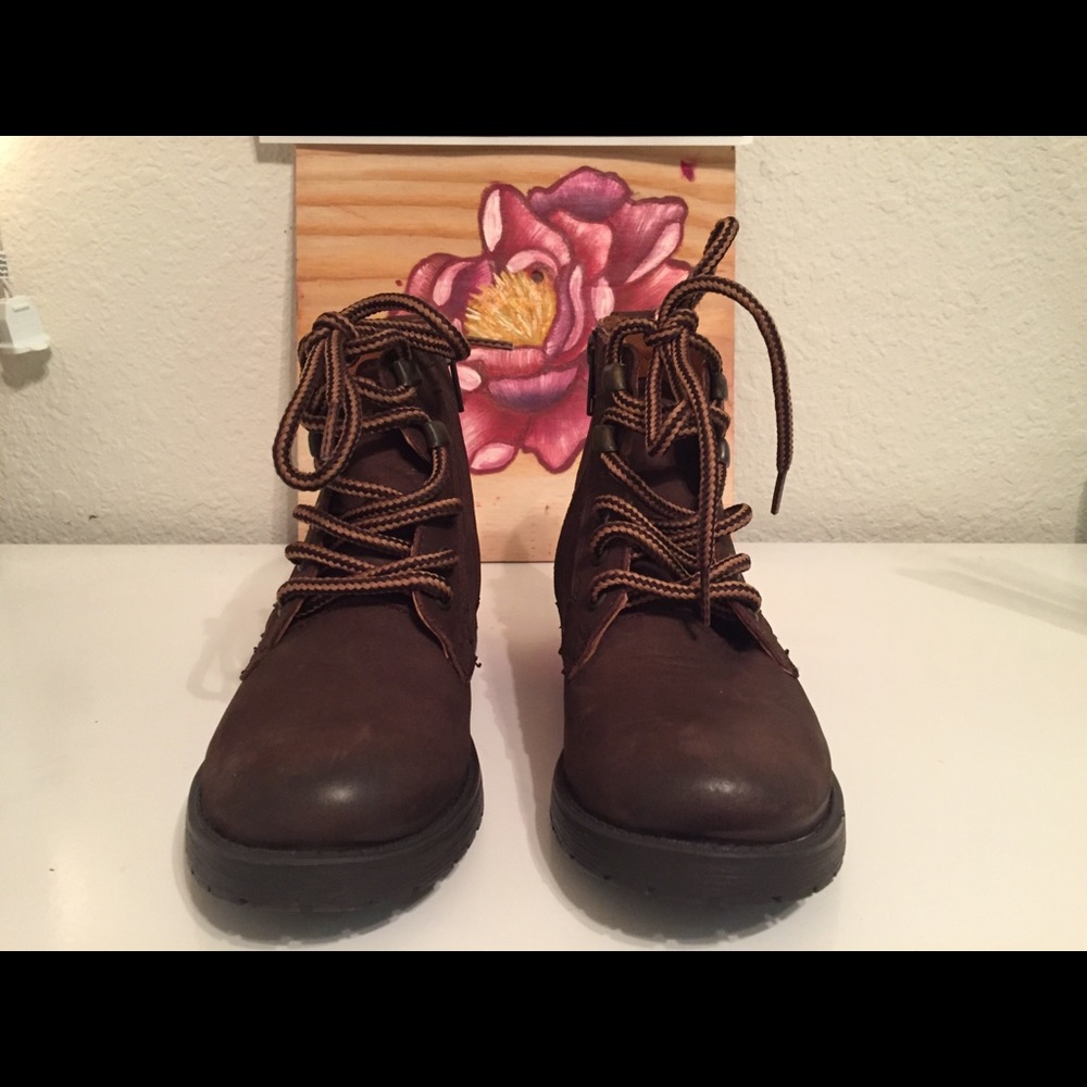 Steve Madden combat boots