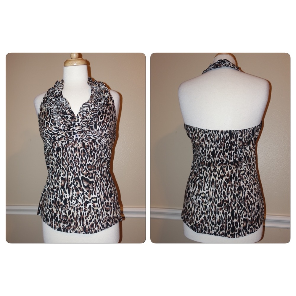 Beautiful animal print halter top 💕 Size L