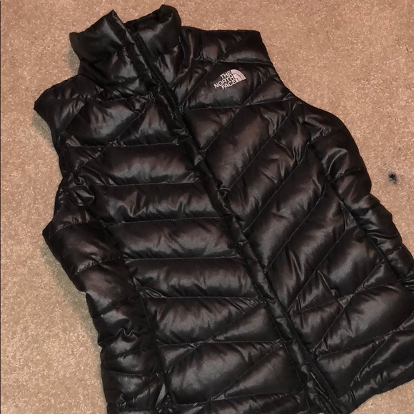 The North Face Jackets & Blazers - the north face womens  550 down vest