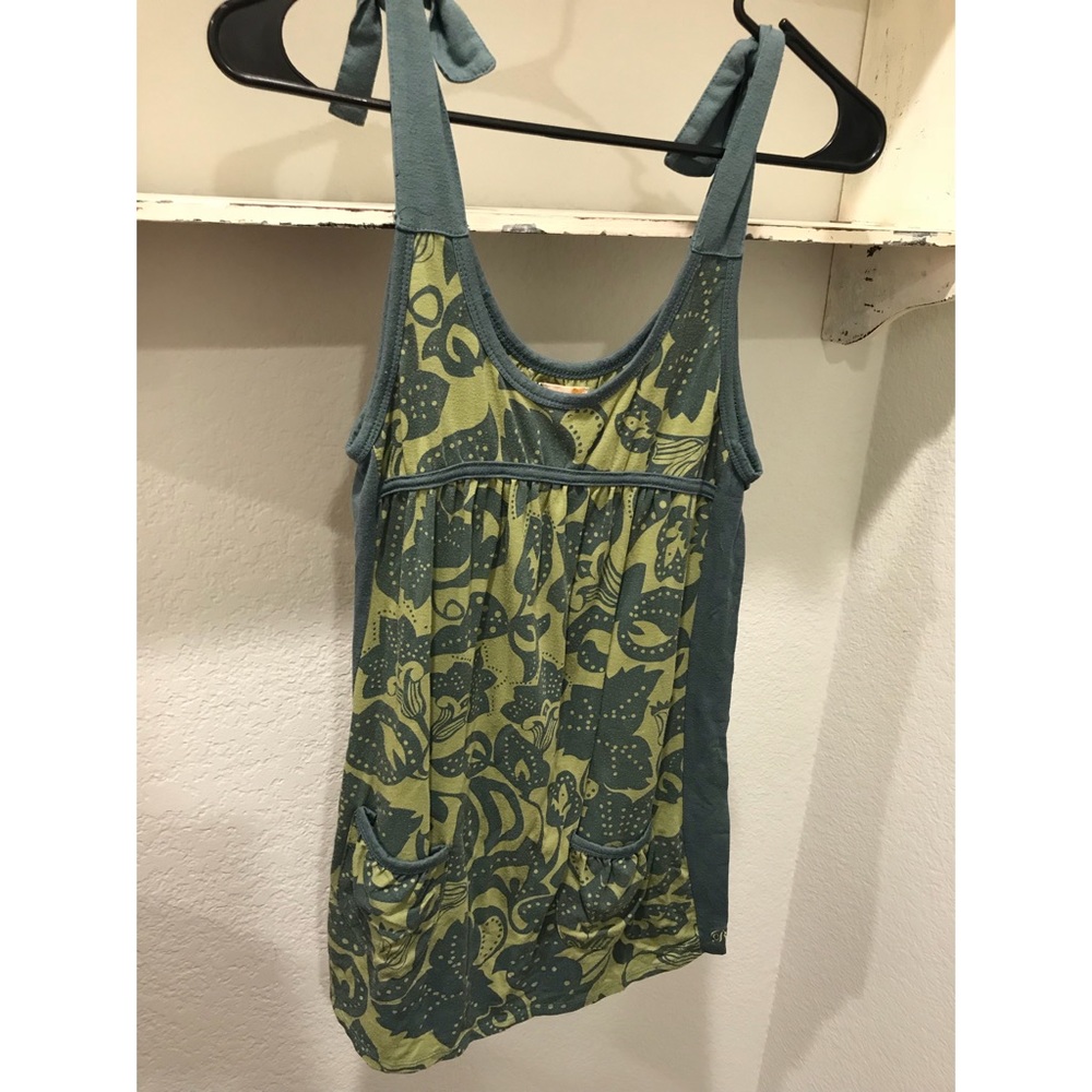 Beachy Long Tank