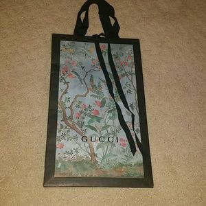 Small GUCCI paper shopping bag