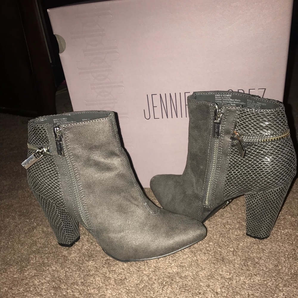 Pretty boots