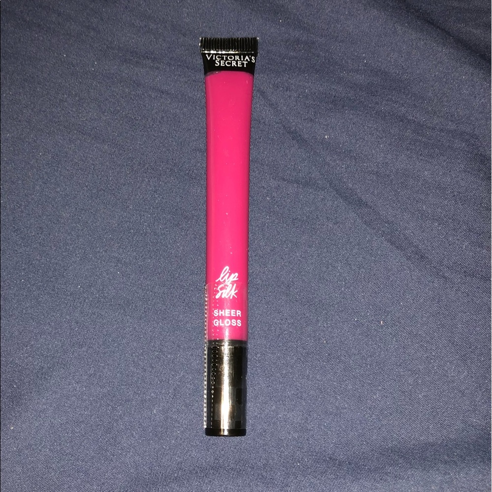 NWT Victoria’s Secret Lip Silk
