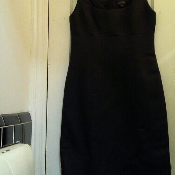 Tahari Arthur Levine LBD - Picture 2 of 8