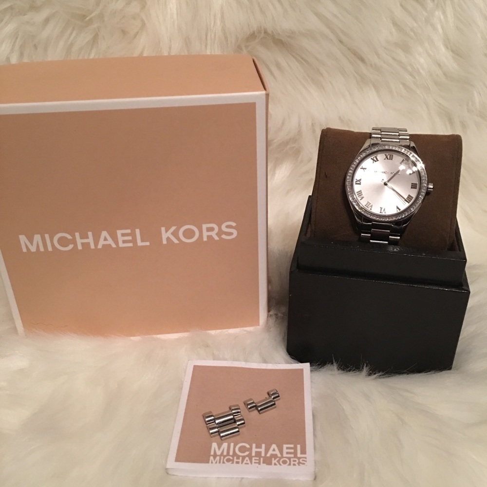 ❤️SOLD ❤️MK Blake Silver Watch w/Crystal Face
