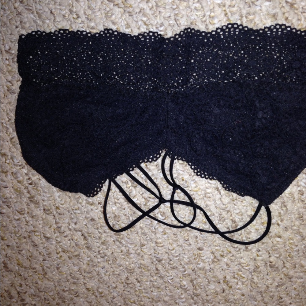 Black laced brallete
