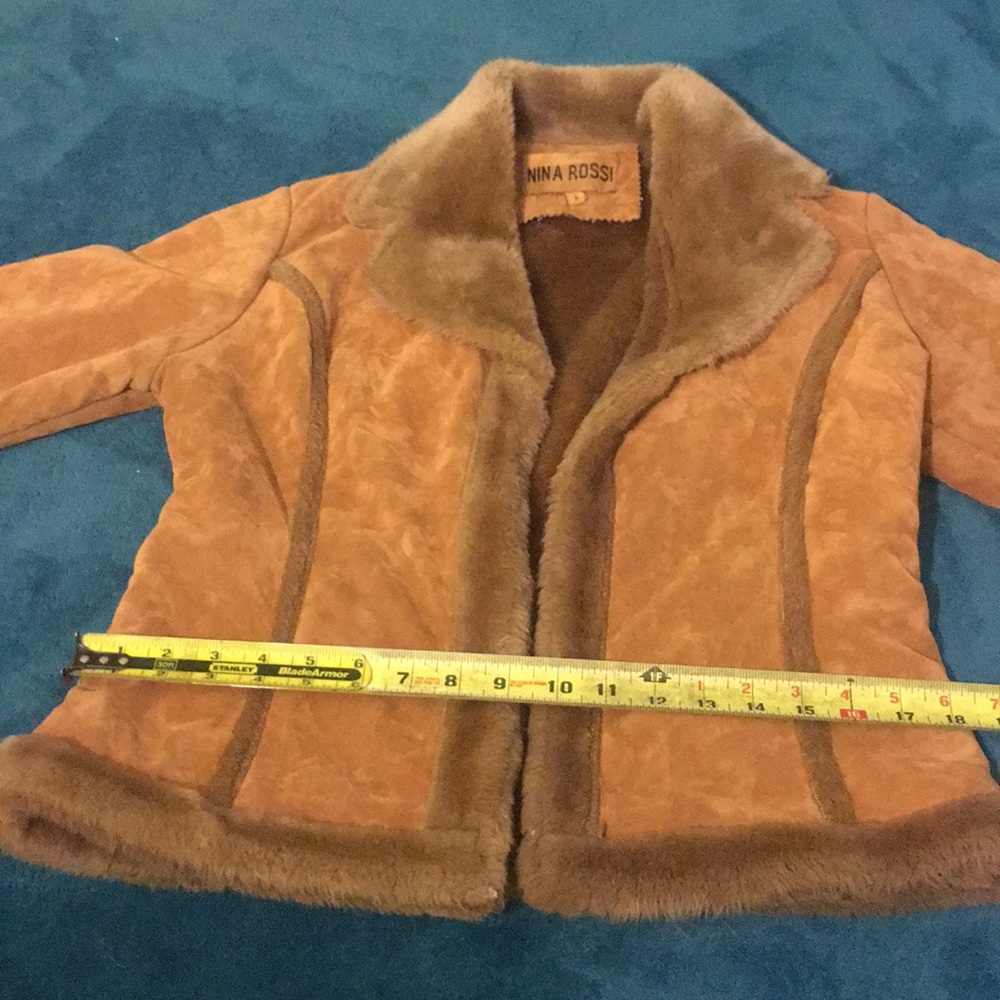 Nina Rossi size Small jacket very warm and soft!✨ - Picture 5 of 6