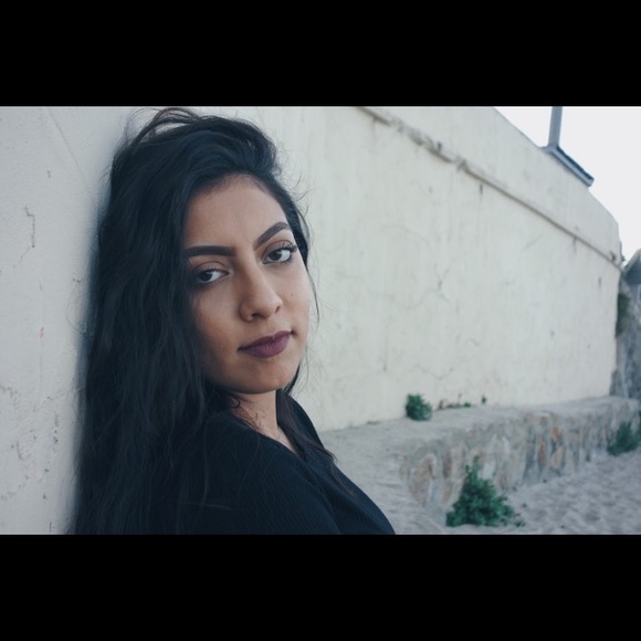 Meet your Posher, Odalys - Picture 1 of 1