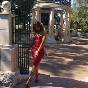 Meet your Posher, Andrea