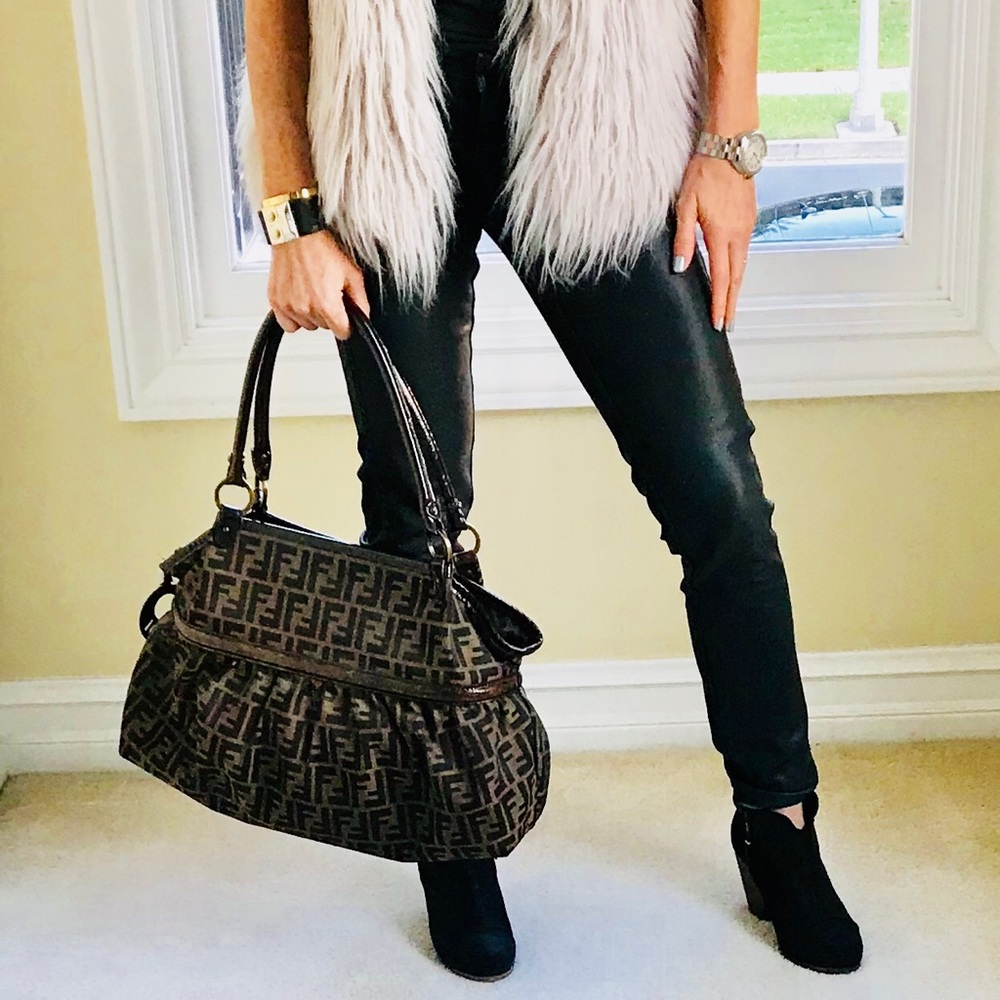 Authentic Fendi Zucca brown shoulder bag.