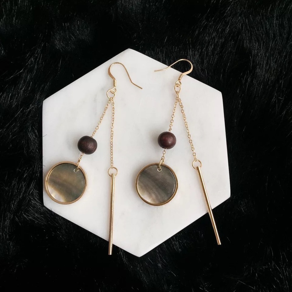 Geometric Minimalist Shell Drop Earrings